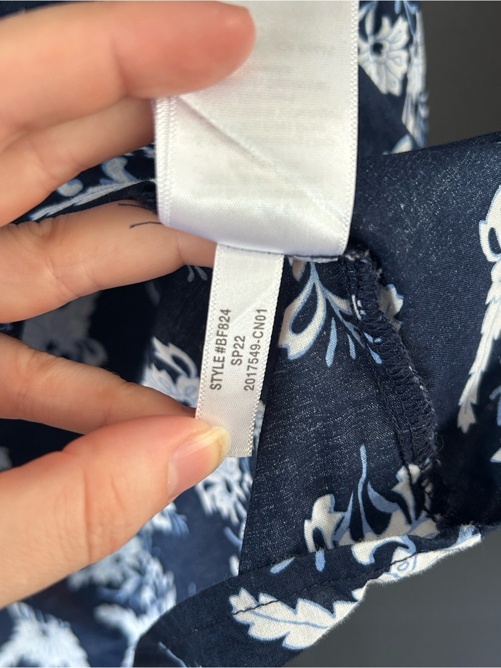 J. Crew Printed Artist Shirt Navy Blue Floral 100% Cotton Women’s Size XL - Picture 6 of 6